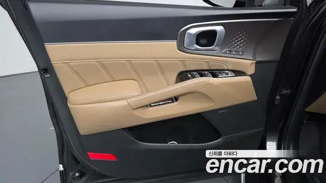 Kia Sorento 2024 — Şəkil 17/39