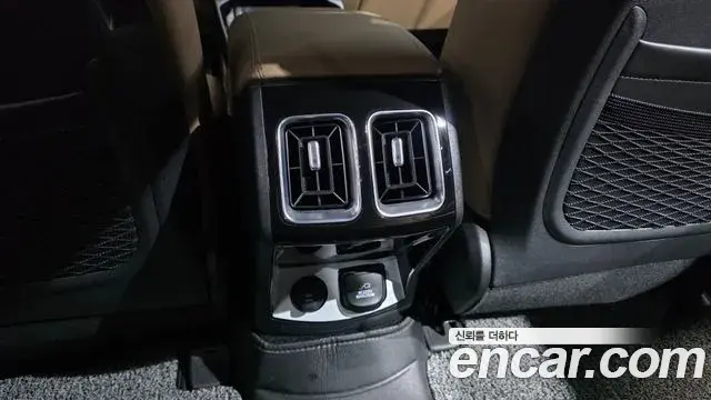 Kia Sorento 2024 — Şəkil 29/39