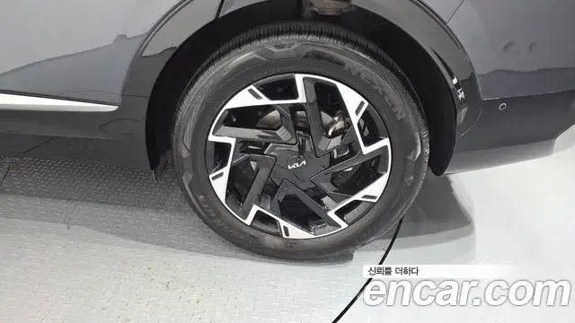 Kia Sportage 2022 — Şəkil 29/30