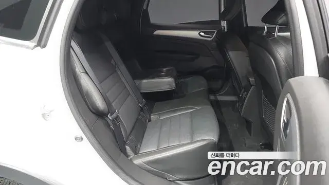 Renault Samsung Arkana 2025 — Фото 12/20