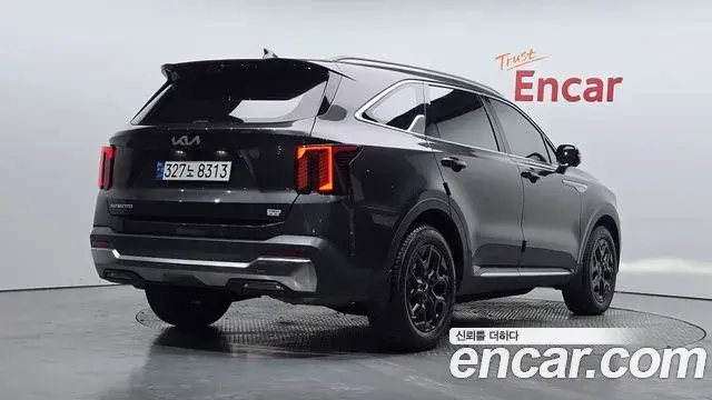 Kia Sorento 2024 — Фото 2/20