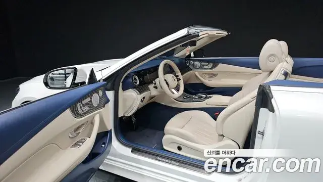 Mercedes-Benz E-Class 2021 — Фото 10/20
