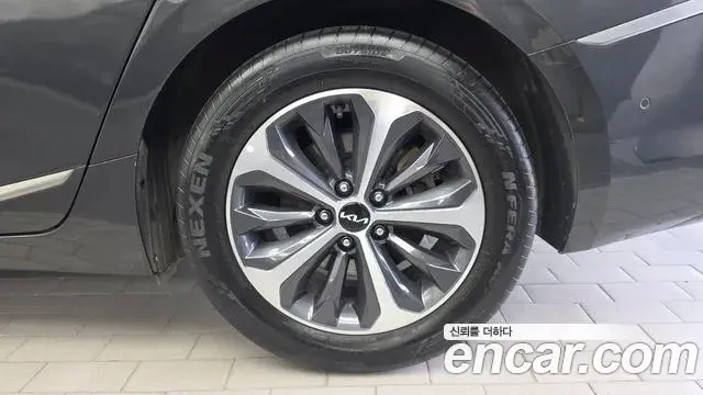 Kia K8 2022 — Şəkil 11/33