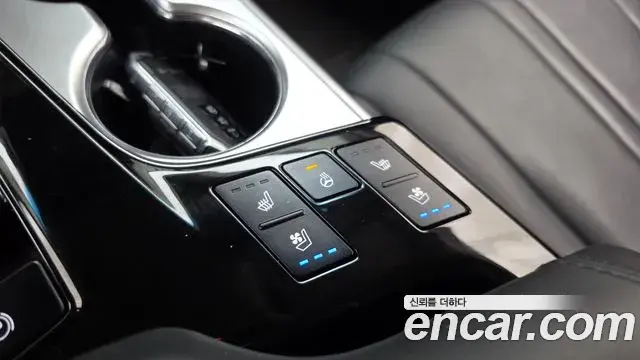 Kia K8 2022 — Şəkil 31/33