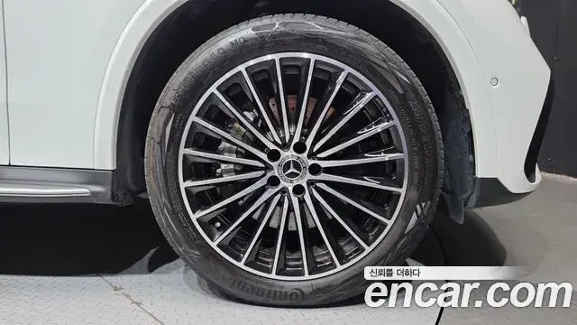 Mercedes-Benz GLC-Class 2024 — Photo 2/33