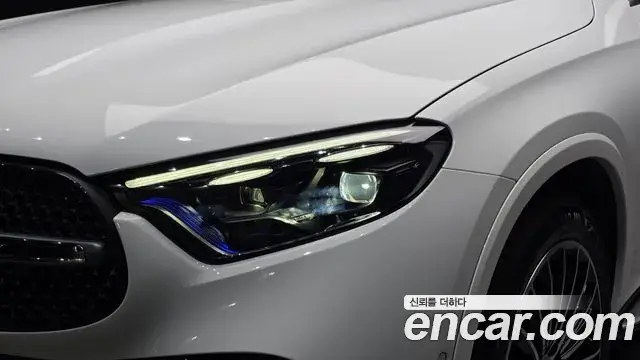 Mercedes-Benz GLC-Class 2024 — Photo 29/33