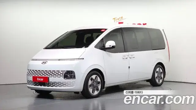 Hyundai Staria 2022 — Фото 10/17