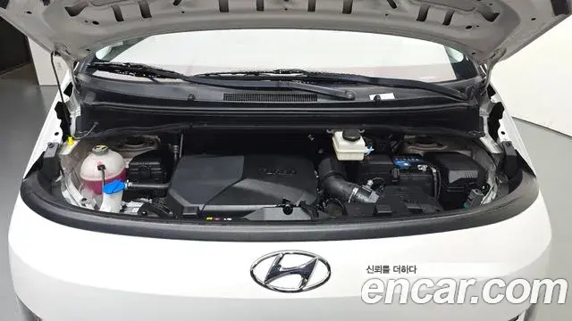 Hyundai Staria 2022 — Фото 6/20