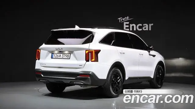 Kia Sorento 2024 — Photo 2/20