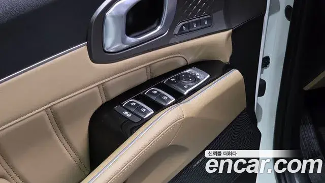 Kia Sorento 2024 — Photo 16/20