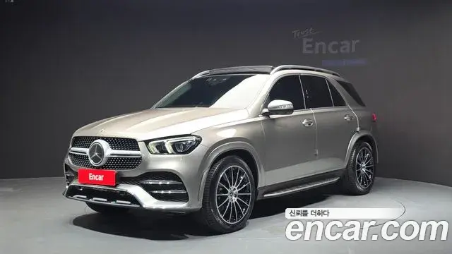 Mercedes-Benz GLE-Class 2023 — ფოტო 9/20