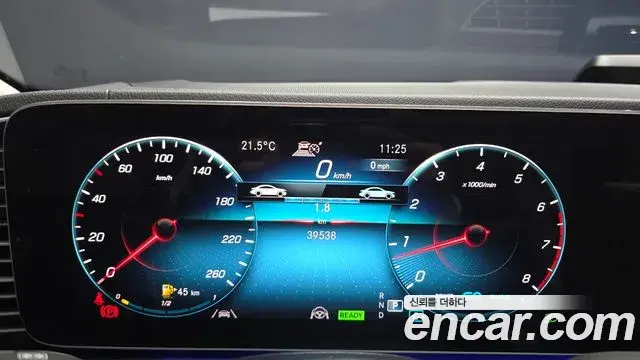 Mercedes-Benz GLE-Class 2023 — ფოტო 6/20