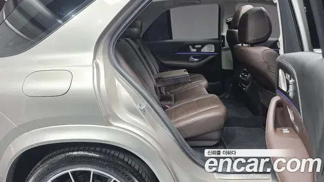 Mercedes-Benz GLE-Class 2023 — ფოტო 11/20
