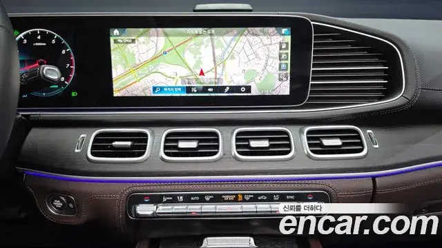 Mercedes-Benz GLE-Class 2023 — ფოტო 13/20