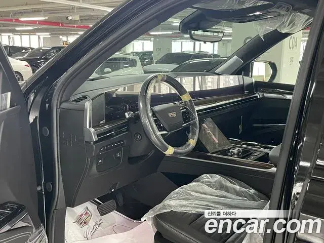 Cadillac Escalade 2026 — ფოტო 1/20