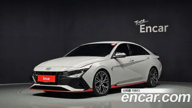 Hyundai Avante 2022 — Фото 1/20