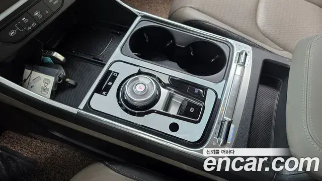 Kia Carnival 2024 — Photo 9/20