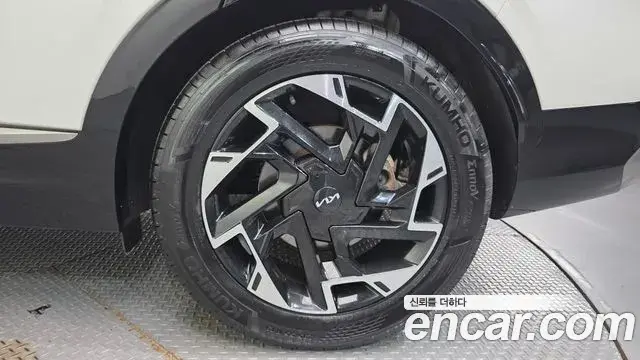 Kia Sportage 2021 — ფოტო 5/36