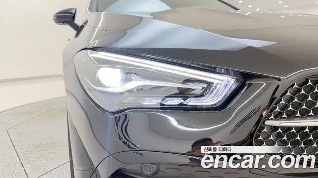 Mercedes-Benz CLA-Class 2026 — Photo 8/20