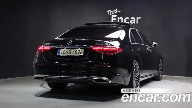 Mercedes-Benz S-Class 2022 — Photo 30/34
