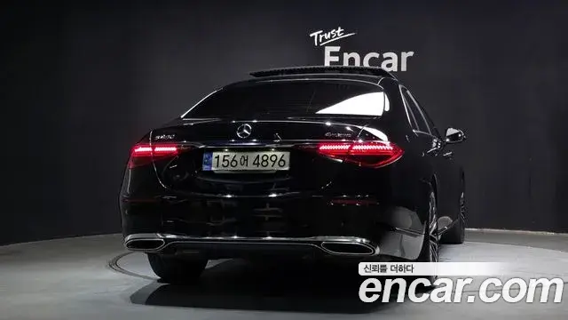 Mercedes-Benz S-Class 2022 — Photo 31/34