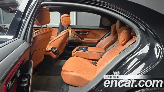 Mercedes-Benz S-Class 2022 — Photo 28/34