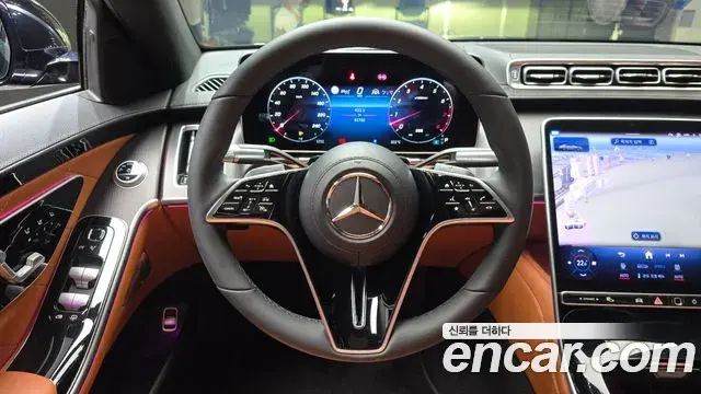 Mercedes-Benz S-Class 2022 — Photo 4/34