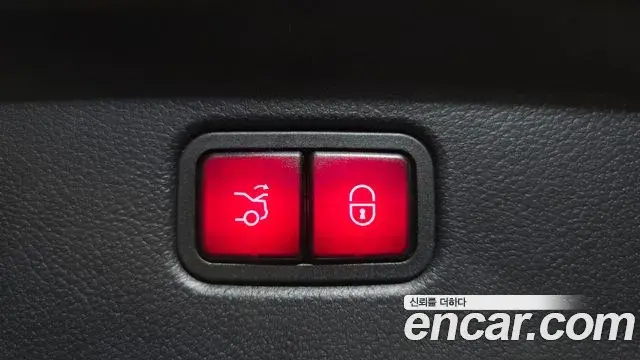 Mercedes-Benz S-Class 2022 — Photo 23/34