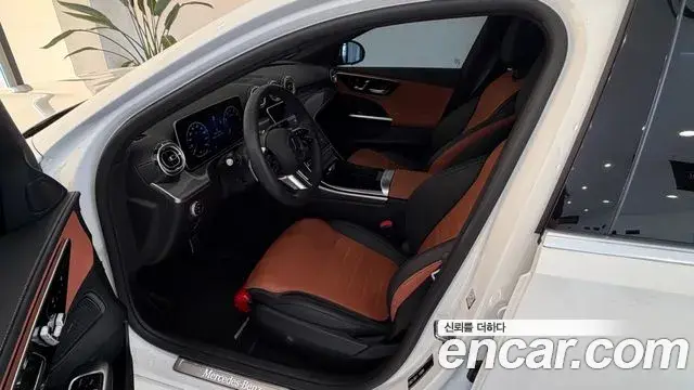 Mercedes-Benz C-Class 2026 — Фото 9/17