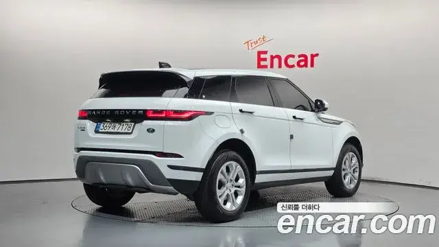 Land Rover Range Rover Evoque 2020 — Фото 2/20