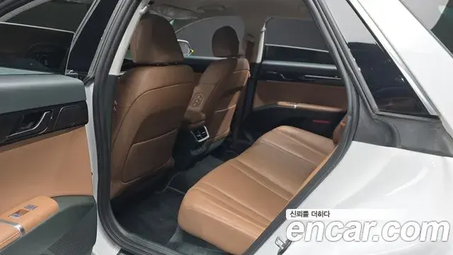 Hyundai Grandeur 2023 — Фото 11/20