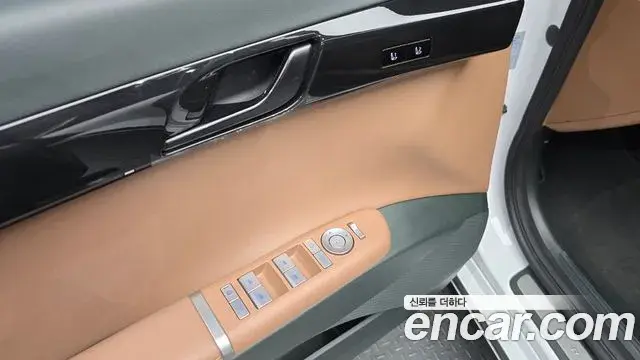 Hyundai Grandeur 2023 — Фото 15/20