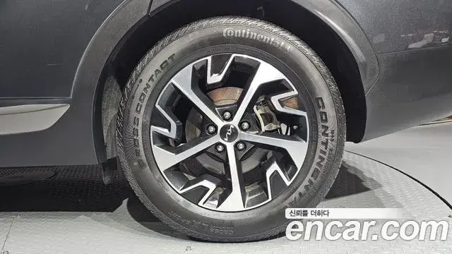 Kia Sportage 2023 — Photo 5/34