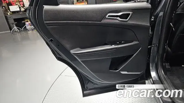 Kia Sportage 2023 — Photo 22/34