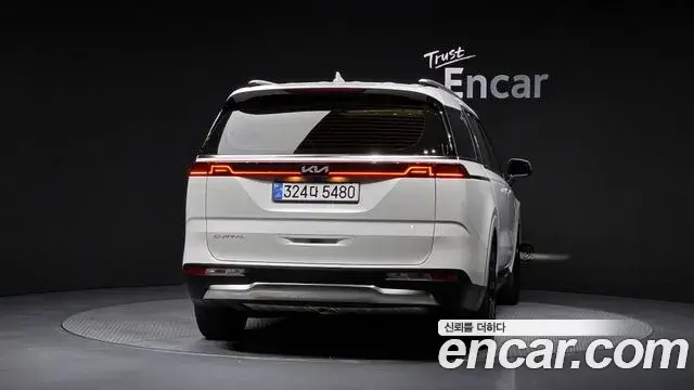 Kia Carnival 2023 — Фото 4/20