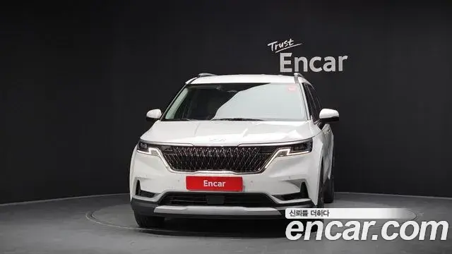 Kia Carnival 2023 — Фото 3/20