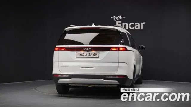 Kia Carnival 2023 — Фото 4/20