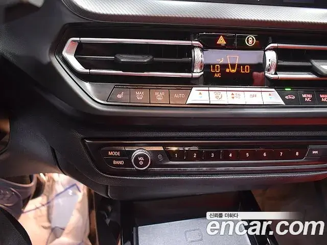 BMW 1 Series 2021 — Фото 13/20