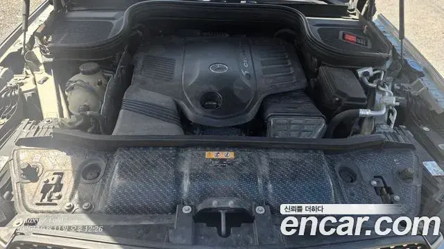 Mercedes-Benz GLE-Class 2019 — Photo 6/11