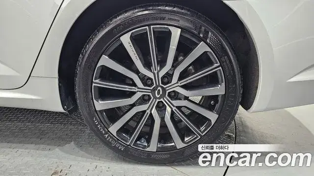 Renault Samsung SM6 2023 — Şəkil 14/31
