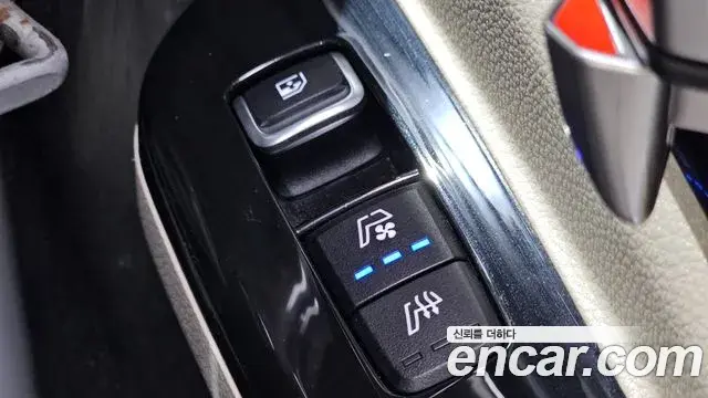 Kia Carnival 2023 — Фото 12/20