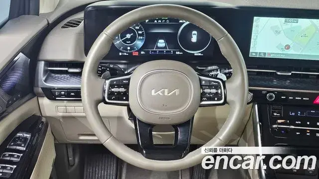 Kia Carnival 2023 — Фото 14/20