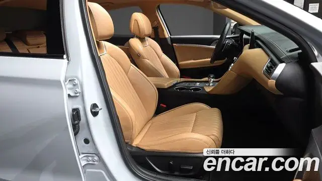 Genesis G70 2022 — Фото 11/20