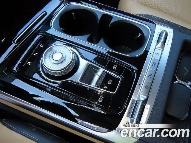 Kia Carnival 2022 — Фото 11/20
