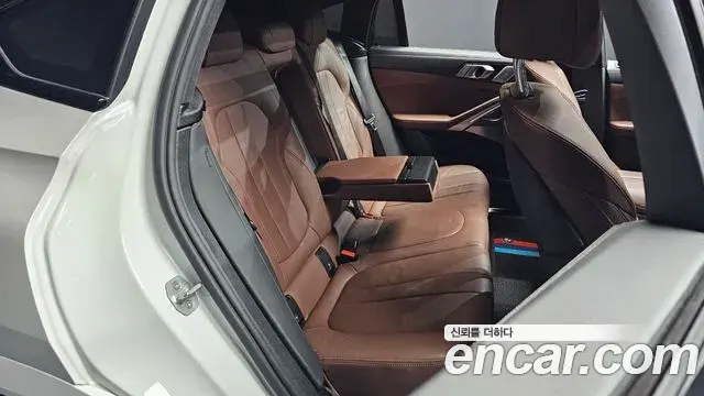 BMW X6 2021 — Фото 10/20