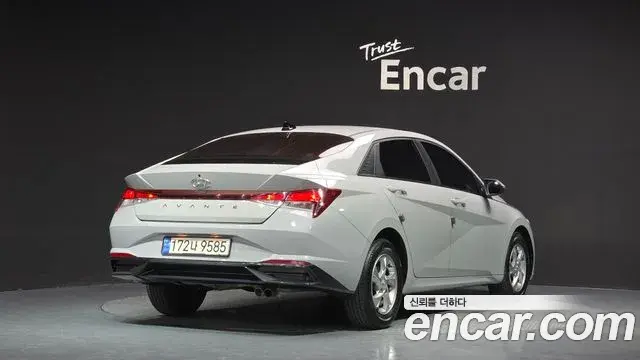 Hyundai Avante 2022 — Фото 1/20