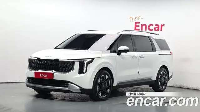 Kia Carnival 2025 — Фото 1/20