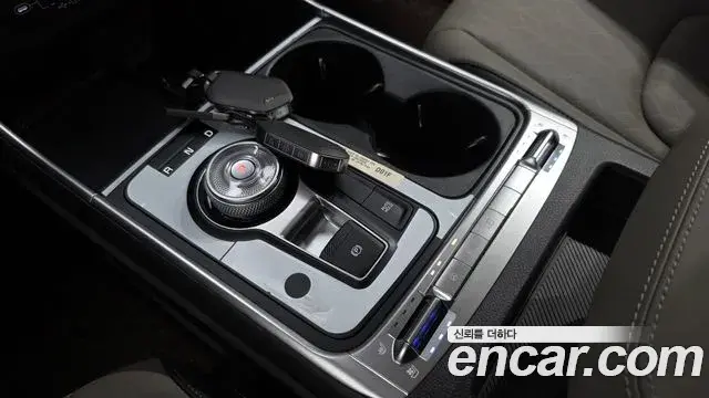 Kia Carnival 2025 — Фото 9/20