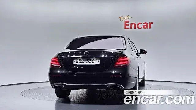 Mercedes-Benz E-Class 2018 — Фото 4/20