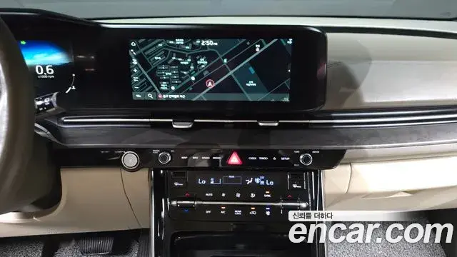 Kia Carnival 2021 — Фото 13/20